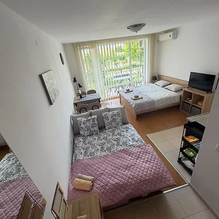 Apartment Lovely Bright On Sunny Sunny Beach